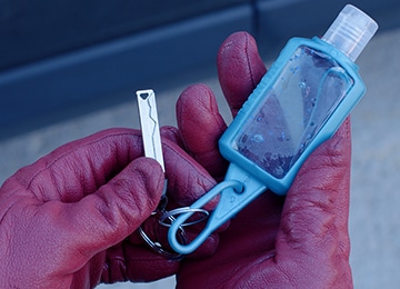Hand sanitizer used to unfreeze car lock in the winter