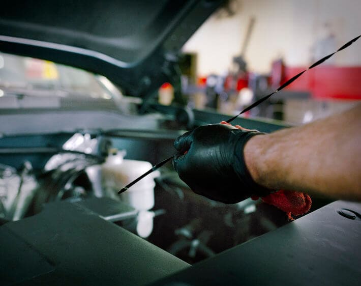 6 Ways to Tell if Your Car Needs an Oil Change, Car Needs