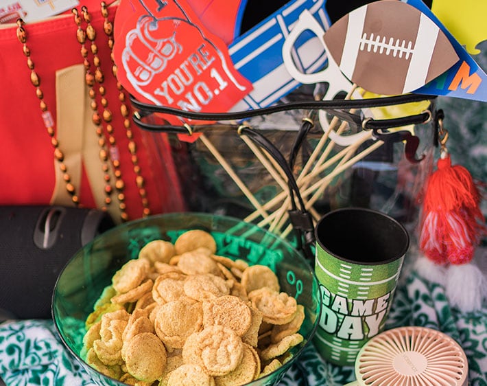 Top 10 Tips and Tricks for Hosting the Best Tailgate Party This Football Season
