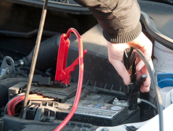 jump charging a car battery